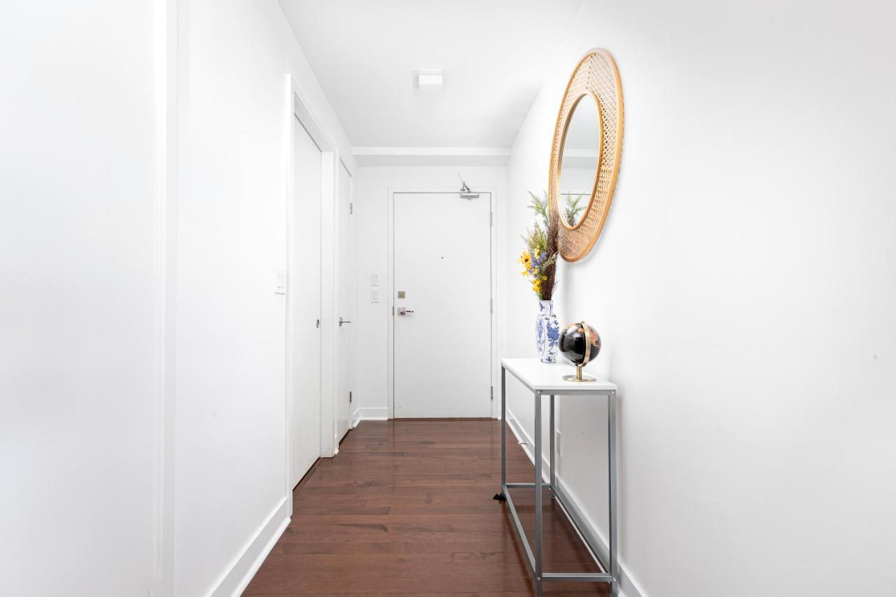 Downtown Toronto Condo Mins From Scotiabank Arena, Tiff, Cn Tower, Union, Mtcc Zewnętrze zdjęcie
