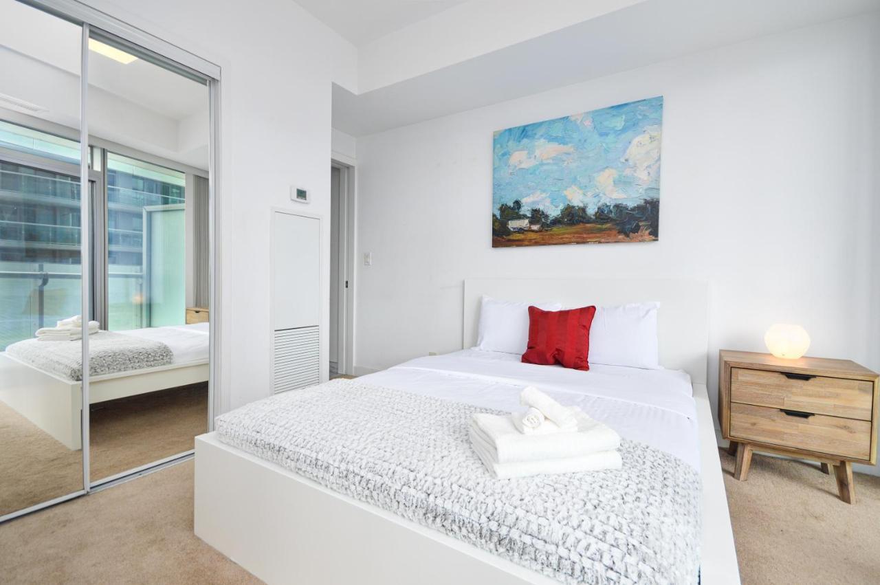 Downtown Toronto Condo Mins From Scotiabank Arena, Tiff, Cn Tower, Union, Mtcc Zewnętrze zdjęcie