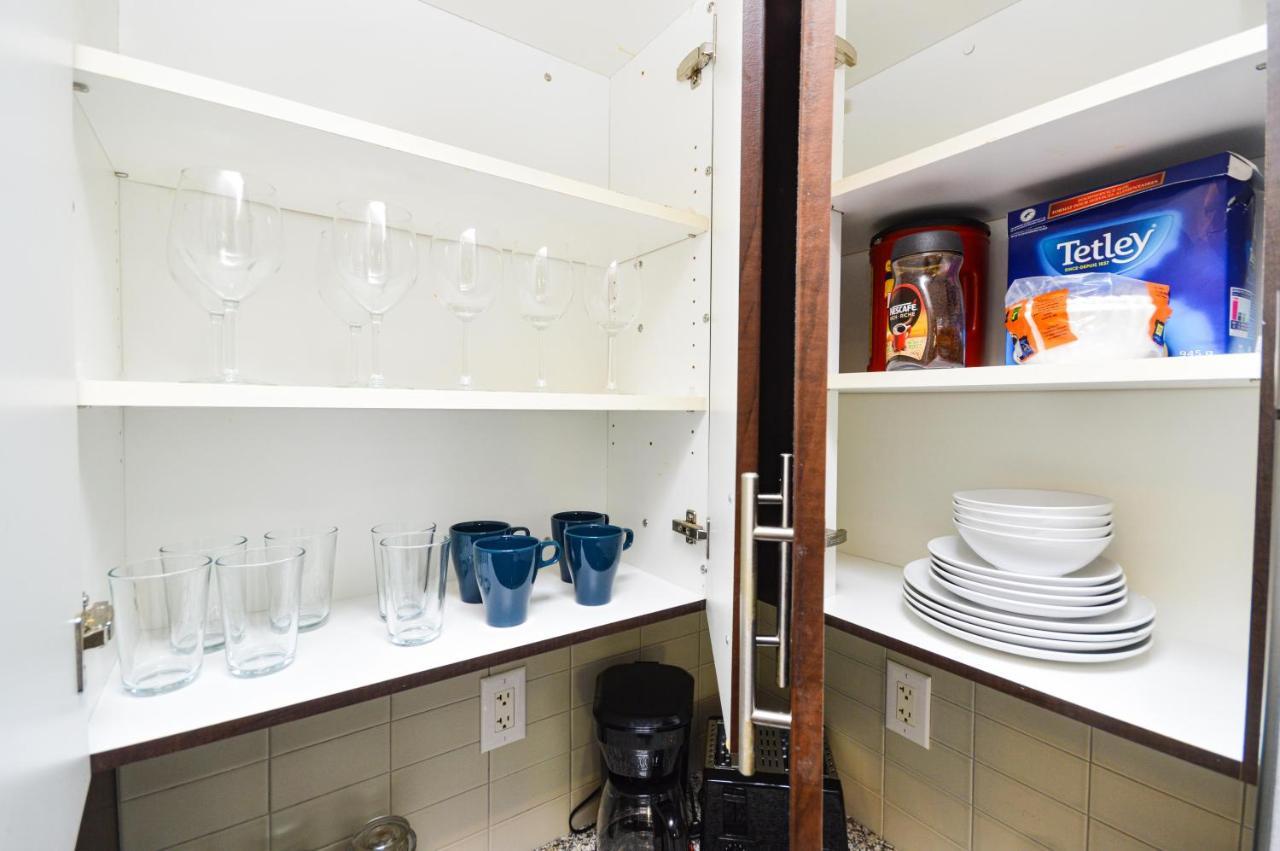 Downtown Toronto Condo Mins From Scotiabank Arena, Tiff, Cn Tower, Union, Mtcc Zewnętrze zdjęcie